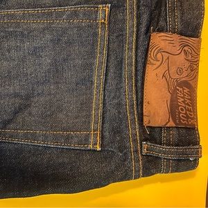 Naked and Famous Weird guy size 33